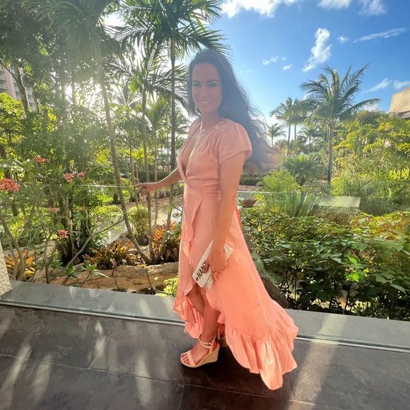 Elegant Pink Maxi Dress - Picture 3 of 5